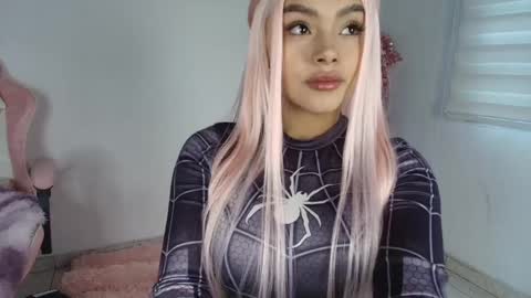 Snapshot of mia_zafir chatting on 05/15/26, 08:16 mia_zafir online show from 05/15/26, 08:16