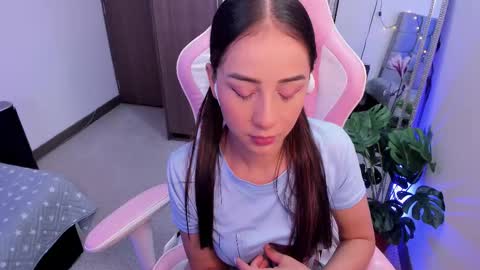 mia  nicolle online show from 02/27/25, 05:34