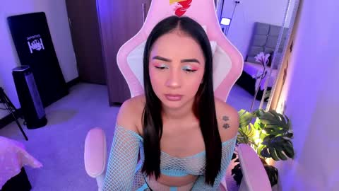 mia  nicolle online show from 04/13/26, 10:15