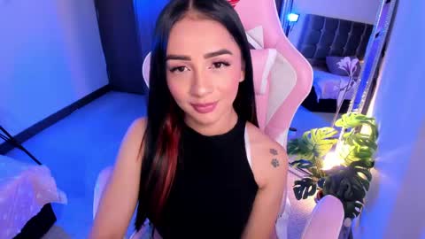 Snapshot of miaa_06 chatting on 05/11/26, 12:49 mia nicolle online show from 05/11/26, 12:49