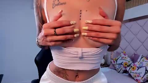 Snapshot of miaa_diamondd1 chatting on 07/17/26, 12:56 Mia online show from 07/17/26, 12:56