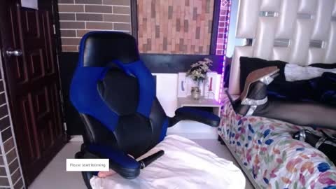 Snapshot of miaa_ferrari1 chatting on 05/14/26, 11:17 MIA online show from 05/14/26, 11:17