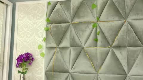 Snapshot of miaa_grace_ chatting on 05/04/26, 12:56 MIIA online show from 05/04/26, 12:56