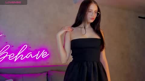 Mia online show from 02/19/26, 09:49