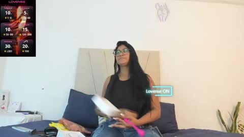 Mia  online show from 09/24/25, 11:57