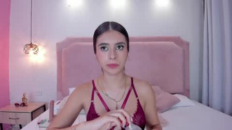 Snapshot of miaa_lind chatting on 05/29/26, 02:20 miaa Lind online show from 05/29/26, 02:20