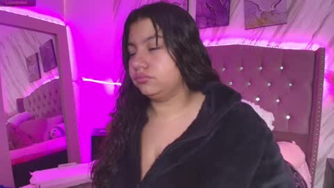 miaa_smiith1 online show from 12/04/24, 11:41