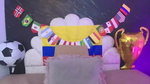 Mia online show from 07/03/26, 12:11