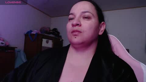 Snapshot of miaabrownn chatting on 04/16/26, 02:29 MIA online show from 04/16/26, 02:29