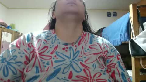 Snapshot of miaabrownn chatting on 05/02/26, 12:15 MIA online show from 05/02/26, 12:15