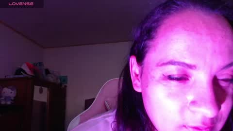 Snapshot of miaabrownn chatting on 05/07/26, 01:05 MIA online show from 05/07/26, 01:05