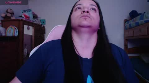 Snapshot of miaabrownn chatting on 05/15/26, 02:29 MIA online show from 05/15/26, 02:29