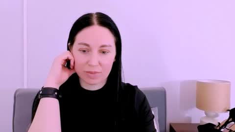 Mia online show from 04/13/26, 03:39