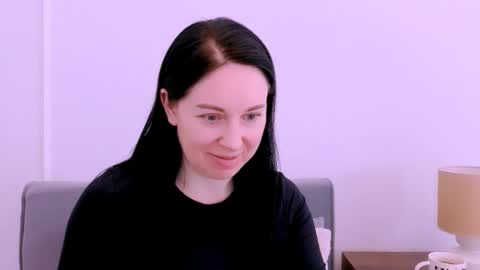 Mia online show from 04/16/26, 03:24