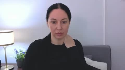 Snapshot of miaalluring chatting on 06/14/26, 06:48 Mia online show from 06/14/26, 06:48