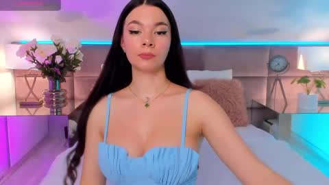 Snapshot of miaamuse chatting on 06/06/26, 06:56 Mia online show from 06/06/26, 06:56