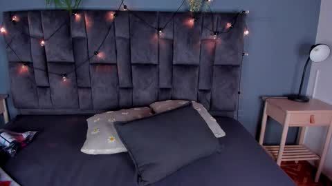 miaanderson__ online show from 01/12/26, 08:25