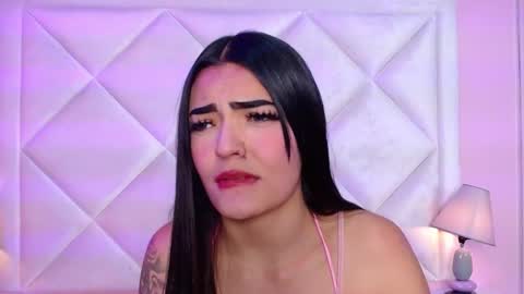 Snapshot of miaasmiith_ chatting on 10/09/25, 11:41 Alexandra online show from 10/09/25, 11:41