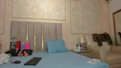 Snapshot of miaasummer chatting on 05/25/26, 11:16 Miaasummer online show from 05/25/26, 11:16