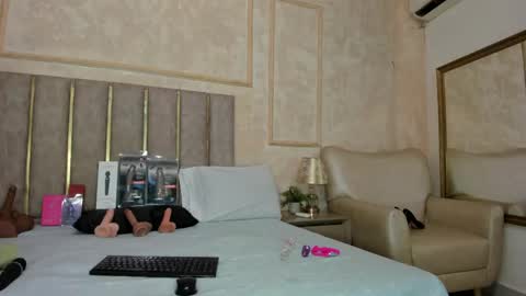 Snapshot of miaasummer chatting on 06/09/26, 11:33 Miaasummer online show from 06/09/26, 11:33