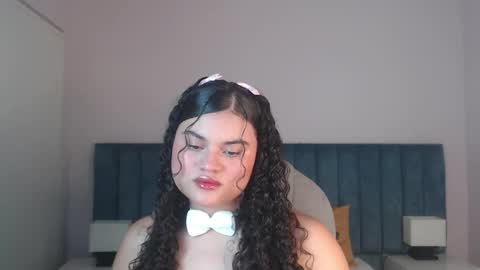 Miabloomm online show from 09/17/25, 02:24