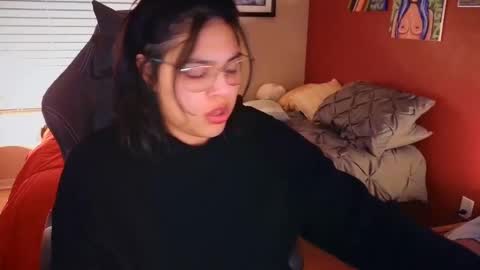 Snapshot of miacanela_xo chatting on 01/26/25, 02:56 Mia online show from 01/26/25, 02:56