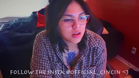 Snapshot of miacanela_xo chatting on 02/24/25, 04:49 Mia online show from 02/24/25, 04:49