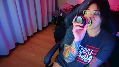 Snapshot of miacanela_xo chatting on 03/10/25, 01:56 Mia online show from 03/10/25, 01:56