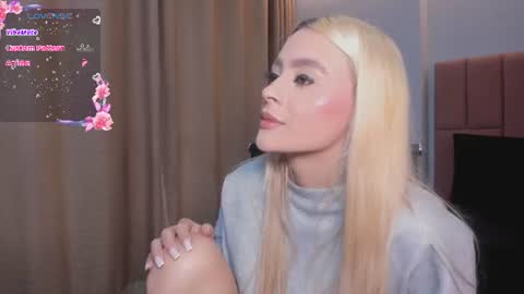 Snapshot of miacarperrlux chatting on 06/11/26, 10:52 MiaCarper online show from 06/11/26, 10:52