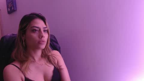 Miia  online show from 12/03/25, 03:03