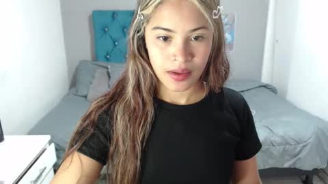 miacumgirl online show from 03/17/26, 12:30