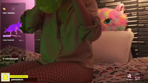 Mia online show from 12/14/24, 07:40