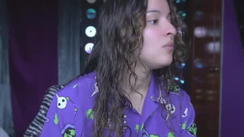 Mia online show from 04/18/26, 04:44