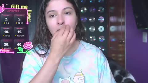 Snapshot of miadimota chatting on 06/07/26, 07:28 Mia online show from 06/07/26, 07:28