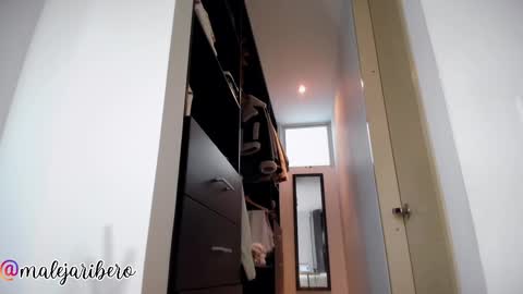 Mia online show from 01/07/26, 09:28