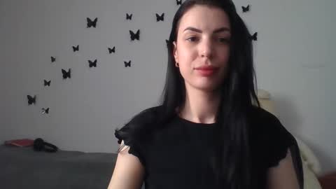 Snapshot of miaflame78 chatting on 05/19/26, 09:32 Mia online show from 05/19/26, 09:32