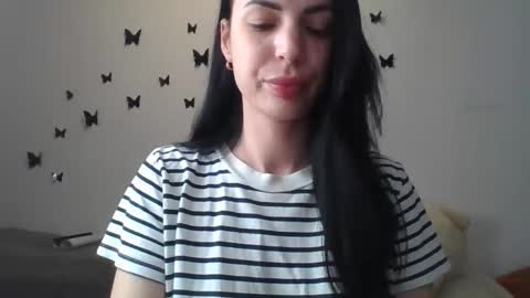 Snapshot of miaflame78 chatting on 06/02/26, 10:01 Mia online show from 06/02/26, 10:01