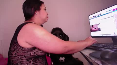 mia online show from 02/18/26, 01:45