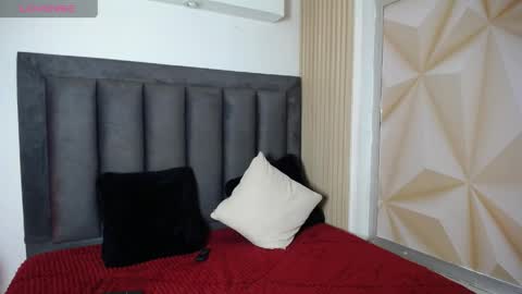 Snapshot of miaginger_ chatting on 05/03/26, 08:15 Mia online show from 05/03/26, 08:15