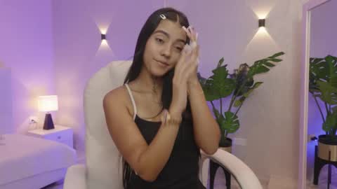 Mia Gomez online show from 11/26/25, 01:56