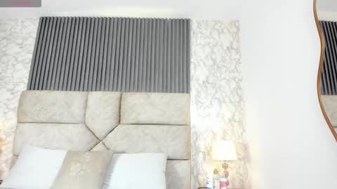 miagomezx online show from 10/09/25, 09:46