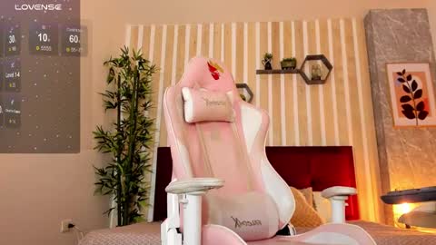 Mia Connor online show from 02/10/25, 06:42