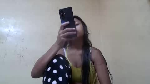 miah_land online show from 10/04/25, 06:33