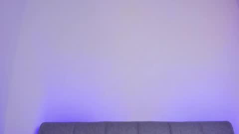 Snapshot of miah_storm chatting on 11/22/25, 03:38 miah new independent model acount online show from 11/22/25, 03:38