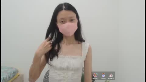 miahchan68 online show from 10/12/25, 05:45