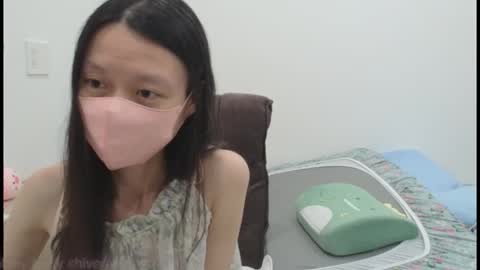 miahchan68 online show from 10/17/25, 12:30