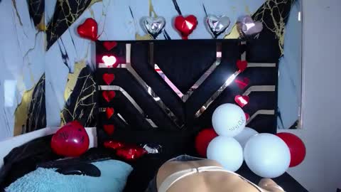 miahotcs online show from 02/14/26, 12:35