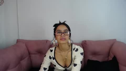 Snapshot of miahotcs chatting on 05/14/26, 03:52 miahotcs online show from 05/14/26, 03:52