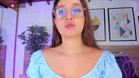 Mia  online show from 01/09/26, 03:42