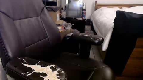 Mark online show from 02/13/25, 04:54